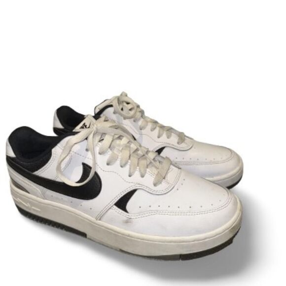 Nike Men's White and Black Trainers - Picture 4 of 5